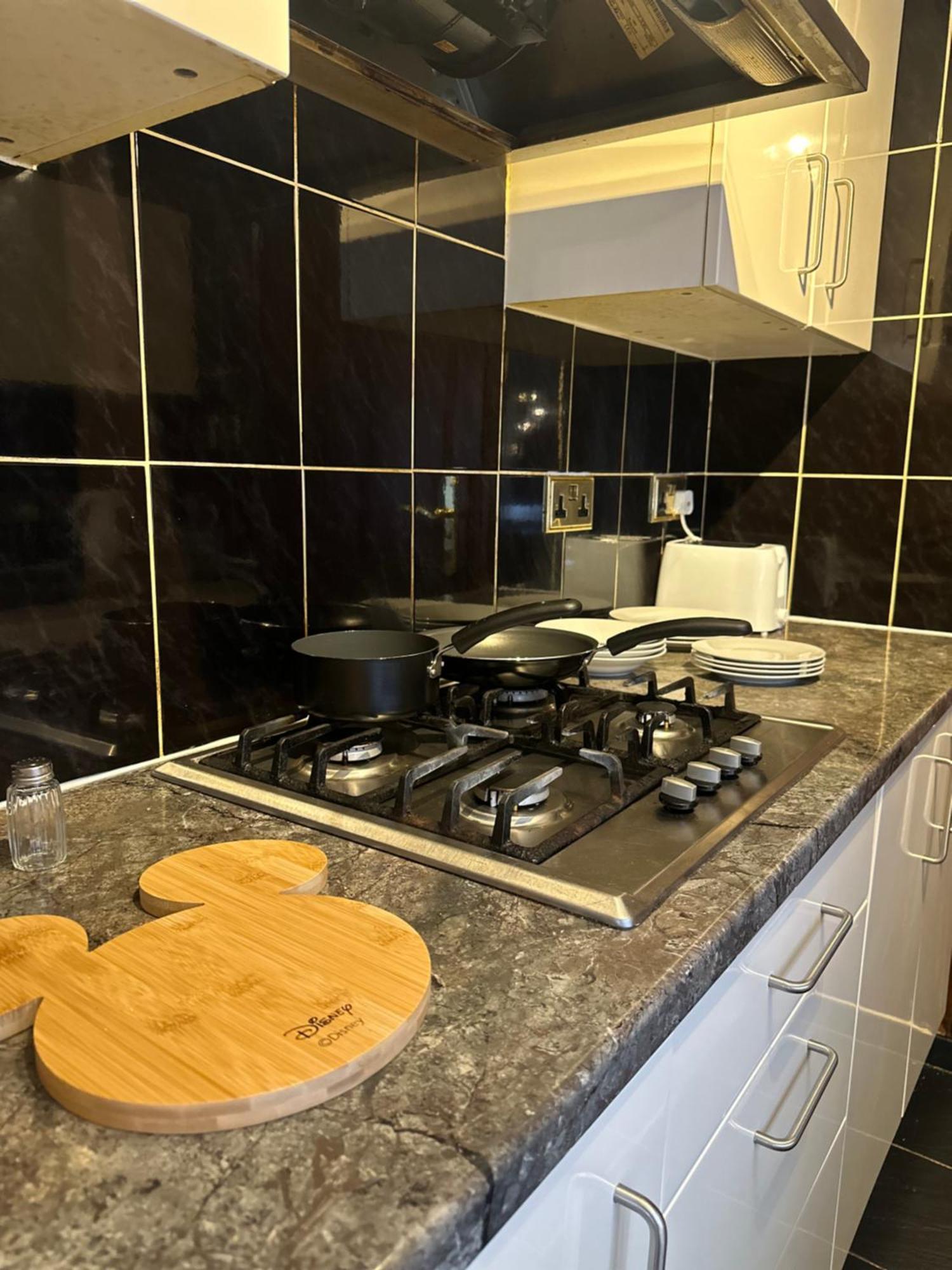 Leavesden Residence - Central - Cosy - Harry Potter Watford  Extérieur photo